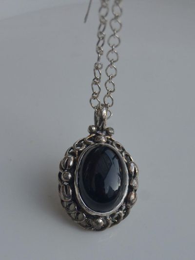 martha in the garret viendrez black onyx Necklace