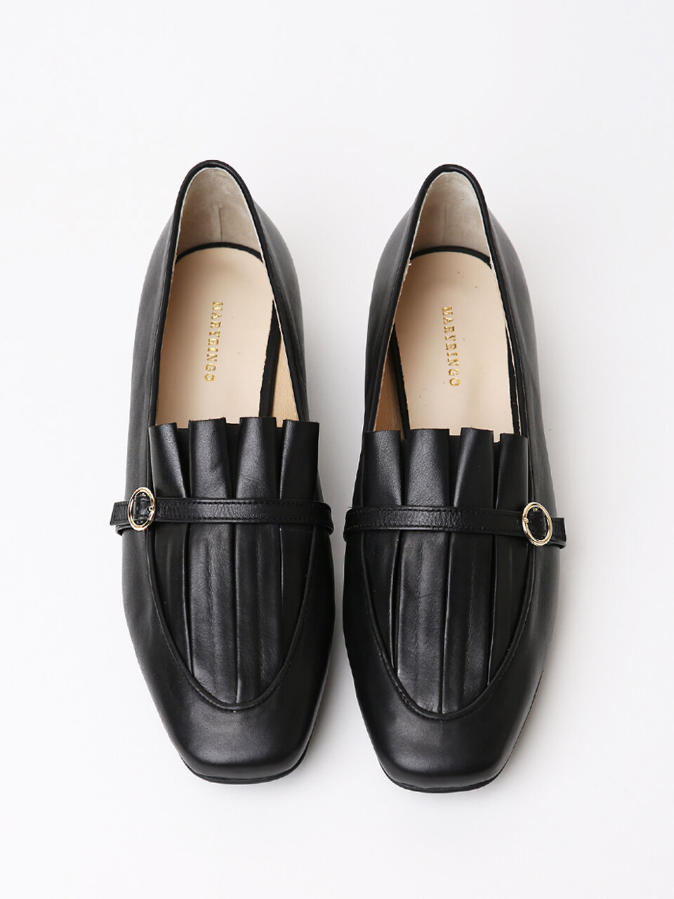 MARYRINGO Becca Gathering Loafer _ Black