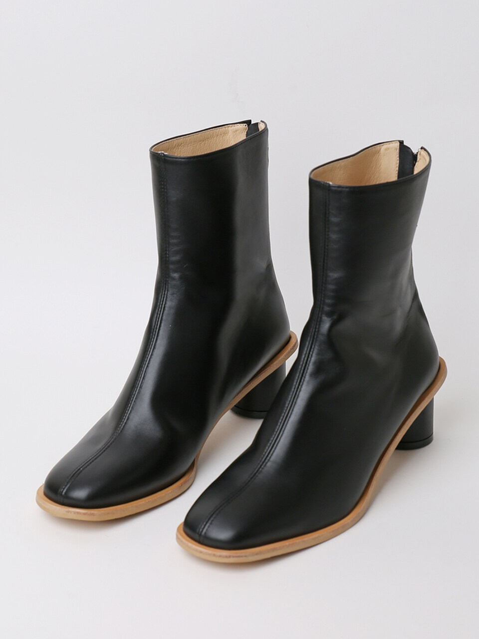 MARYRINGO Becca Modern Chic Boots _ Black