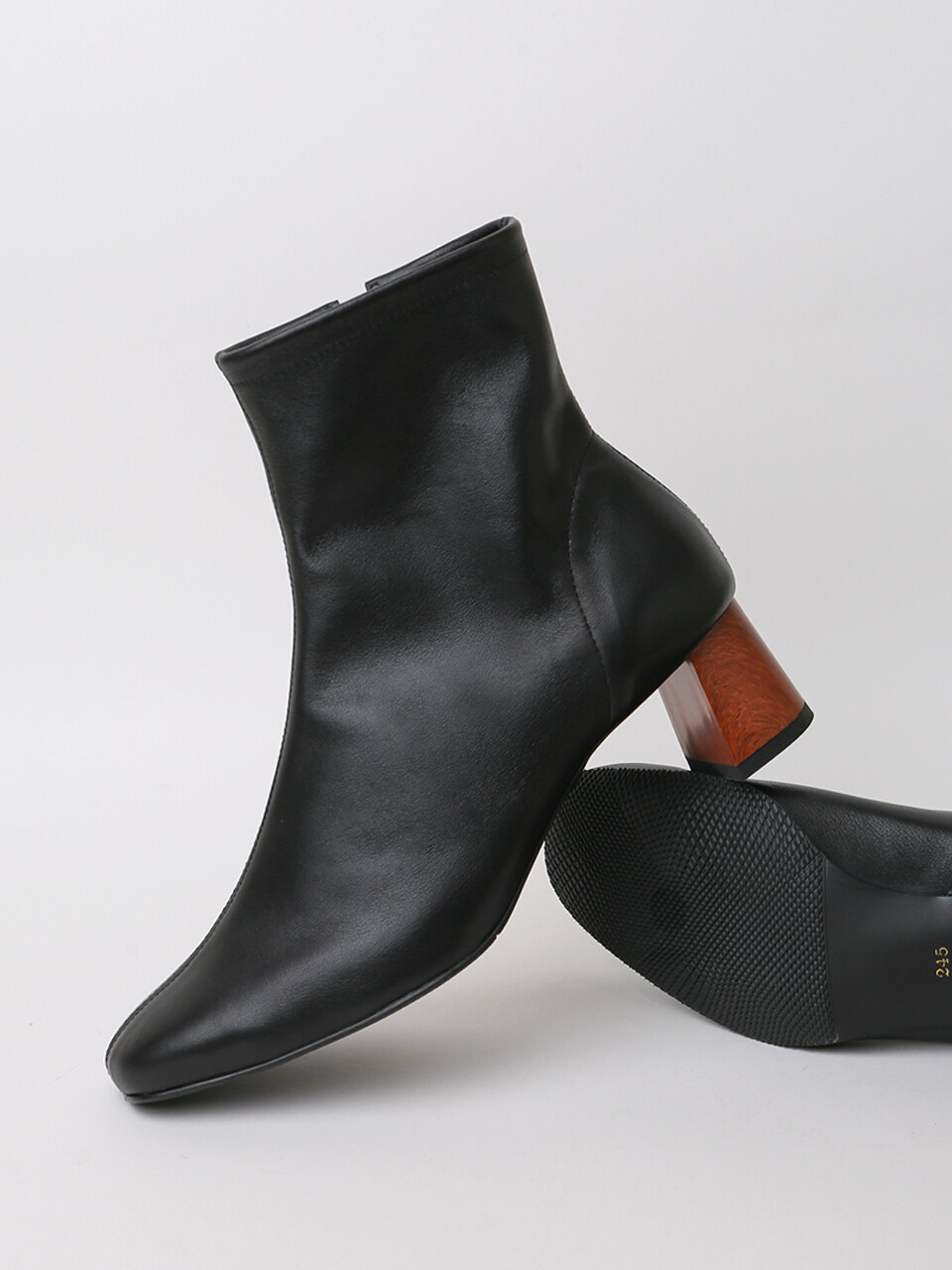 MARYRINGO Becca Point Hill Boots _ Black