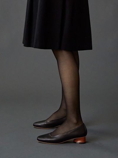 MARYRINGO Becca Point Hill Pumps _ Black