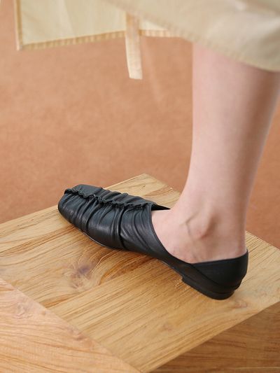 MARYRINGO Jannet Shirring Flats - Black