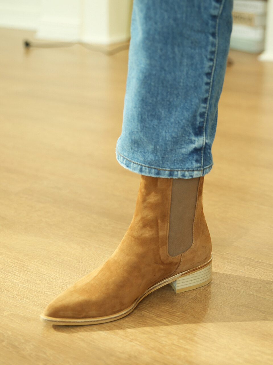 MARYRINGO Noel Suede Chelsea boots _Brown