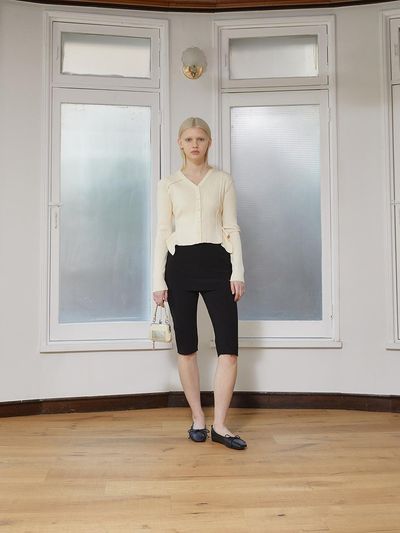 Matin Kim BANDING CAPRI SKIRT PANTS [BLACK]