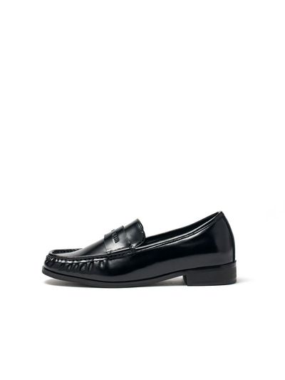 Matin Kim MATIN CLASSIC LOAFER IN BLACK
