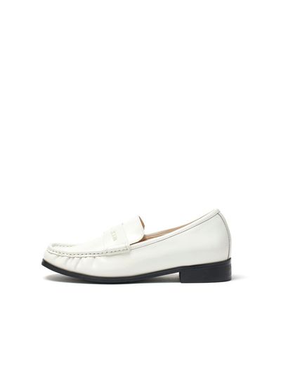 Matin Kim MATIN CLASSIC LOAFER IN WHITE