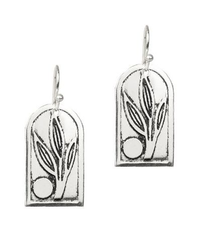 Matr Boomie Matr Boomie Patra Leaf Drop Earrings