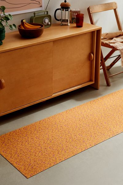 Matterly Matterly UO Exclusive Un-Rug Clarissa Vine Floral Floor Mat in Gold at Urban Outfitters