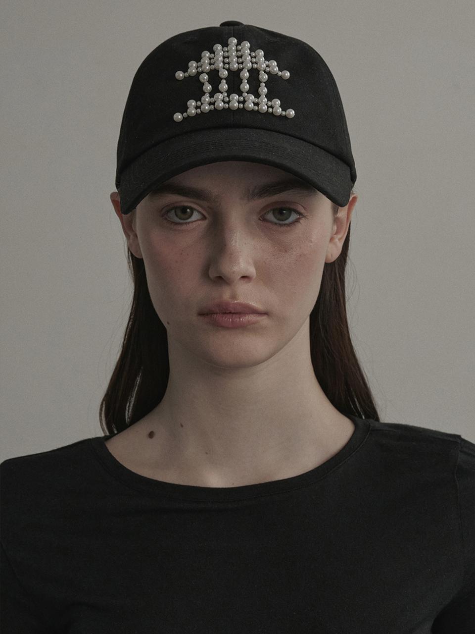 MAUSOLEUM Pearl Hand Beaded Temple Symbol Cap [Black]
