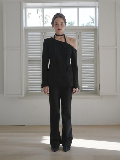 MAUSOLEUM Semi Bootcut Wrinkle-Resistant Trousers [Black]