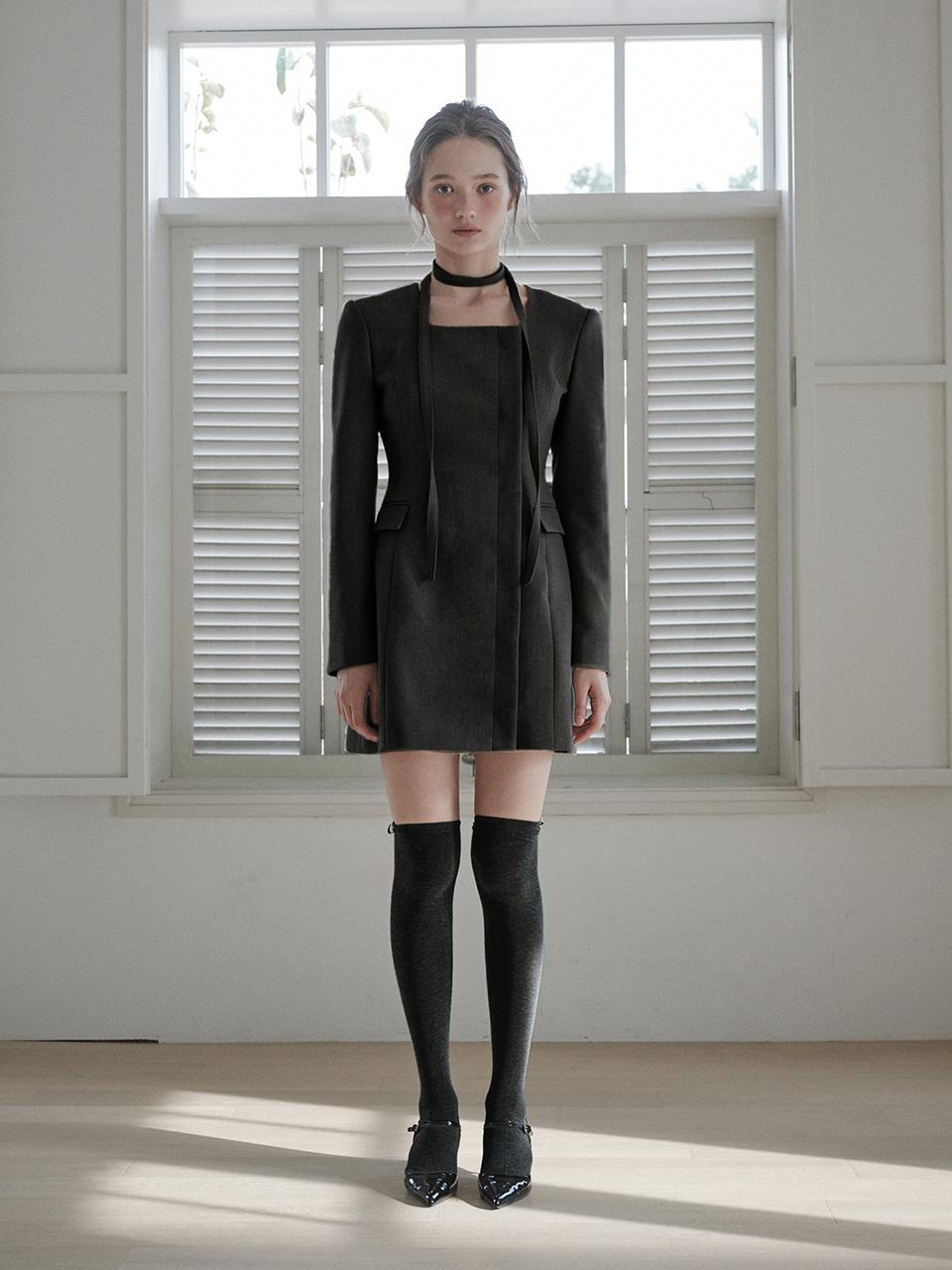 MAUSOLEUM Square Neck Hidden Button Coat [Black]