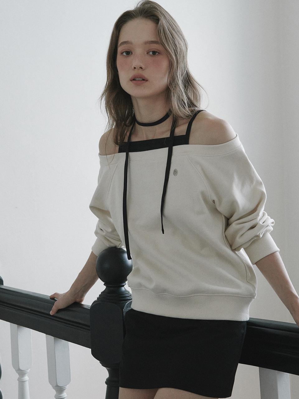 MAUSOLEUM String Off Shoulder Cotton Blend T-Shirt [Cream]