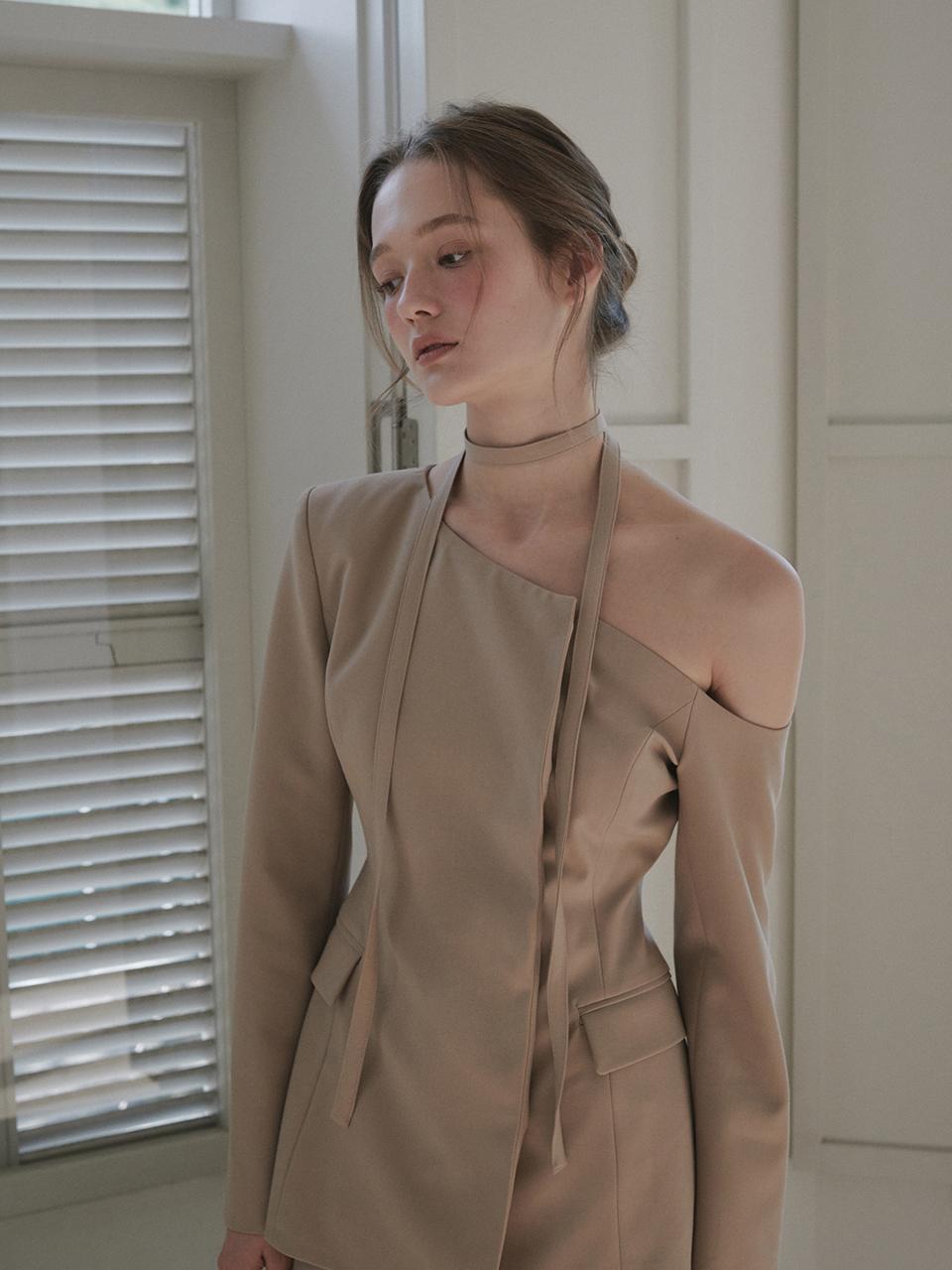 MAUSOLEUM String Off Shoulder High Density Jacket [Beige]