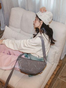mavenmuse Water-resistant High-glossy Synthetic Leather Crossbody Bag [Dark Silver] (MRXFBF402DSSS)