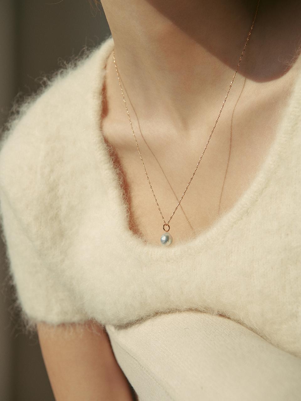 MAYBETOI 14K Natural Grey Akoya Pearl Pendant Necklace