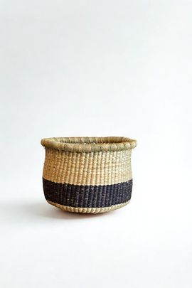 Mbare Mbare Handwoven Natural and Black Planter Basket 