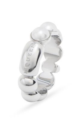 McQueen McQueen Men's Skull & Faux Pearl Ring 