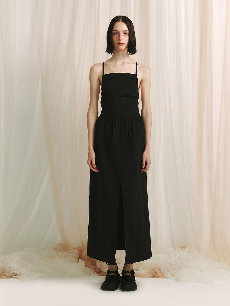 MEENDERI Backless Long Dress - Black