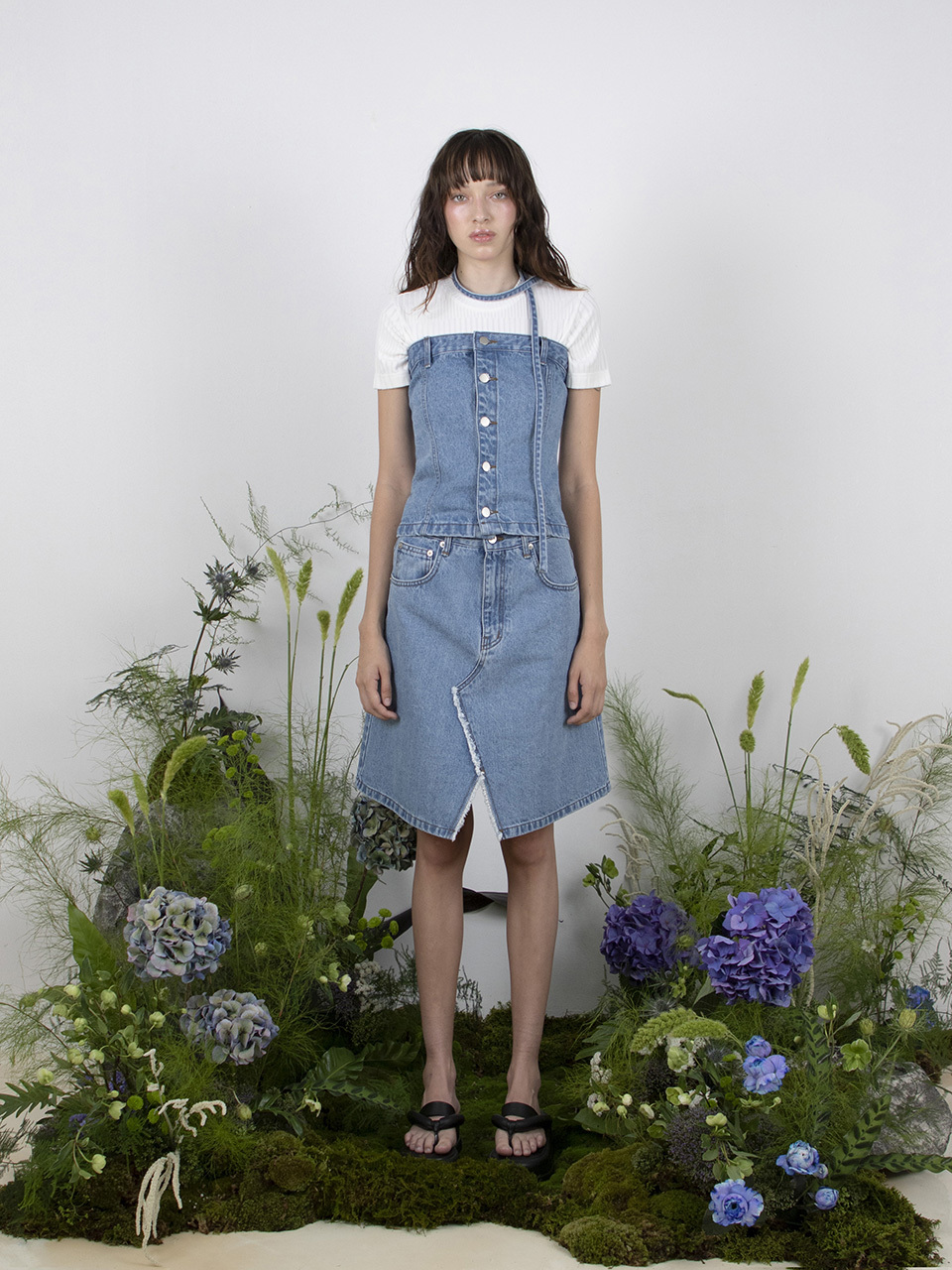 MEENDERI Front Slit Denim Skirt_Sky Blue