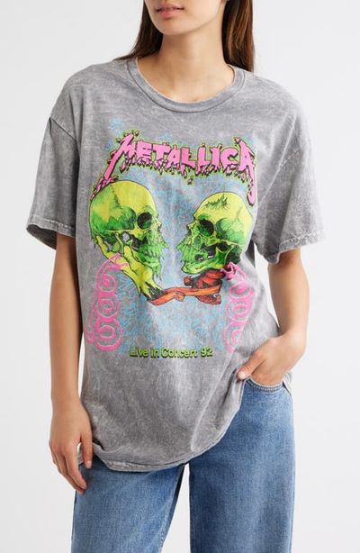 Merch Traffic Merch Traffic Metallica Graphic Tee