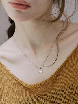 MERRYMOTIVE Fossil sculpture pendant surgical necklace