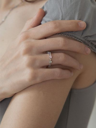 MERRYMOTIVE Pastel Color Cubic Chain Ring