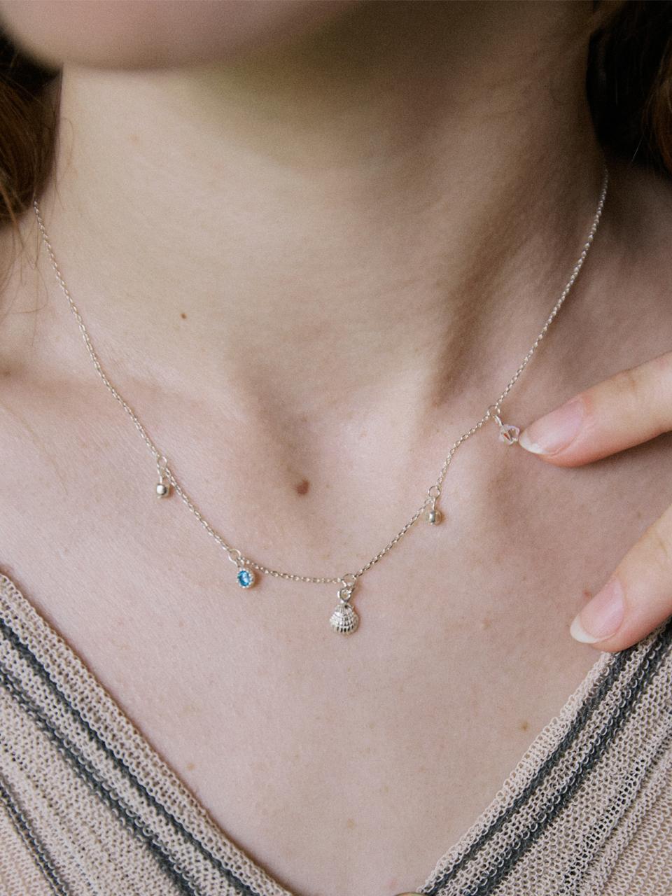 MERRYMOTIVE Silver With a sea motif chain necklace