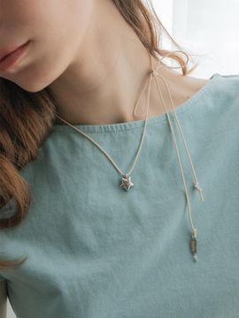 MERRYMOTIVE Surgical Pendant With Color String Necklace
