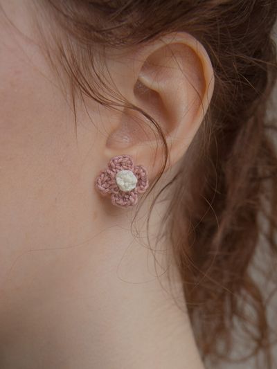 MERRYMOTIVE Vintage Knit Flower Earrings ( Indi Pink )