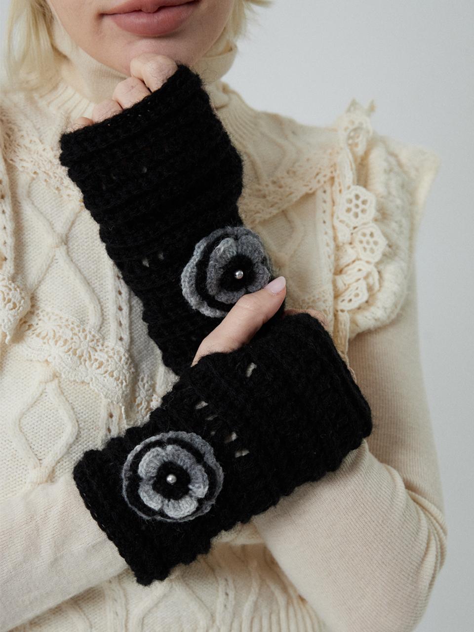 MERRYMOTIVE Wool Blend Handcrafted Pearl Embellished Handwarmer