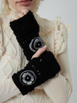 MERRYMOTIVE Wool Blend Handcrafted Pearl Embellished Handwarmer