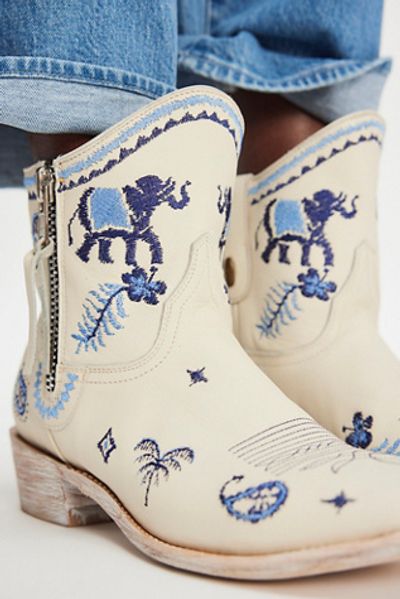 Mexicana Scenic Route Embroidered Boots