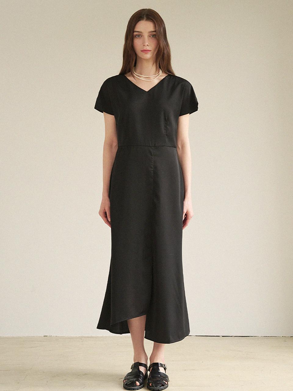 MICANE Gaura Unbalance Slit Mermaid Long Dress