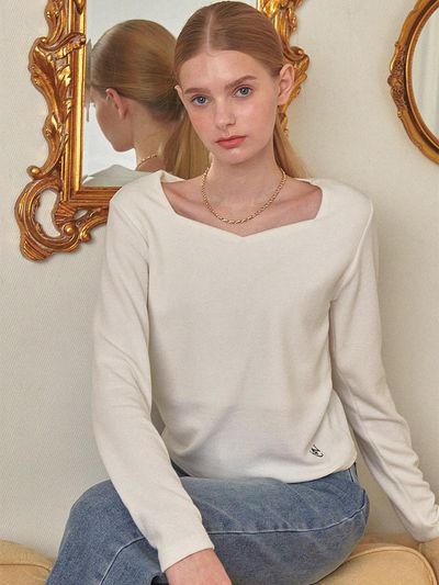 MICANE Ivy Heart Neck T-shirt