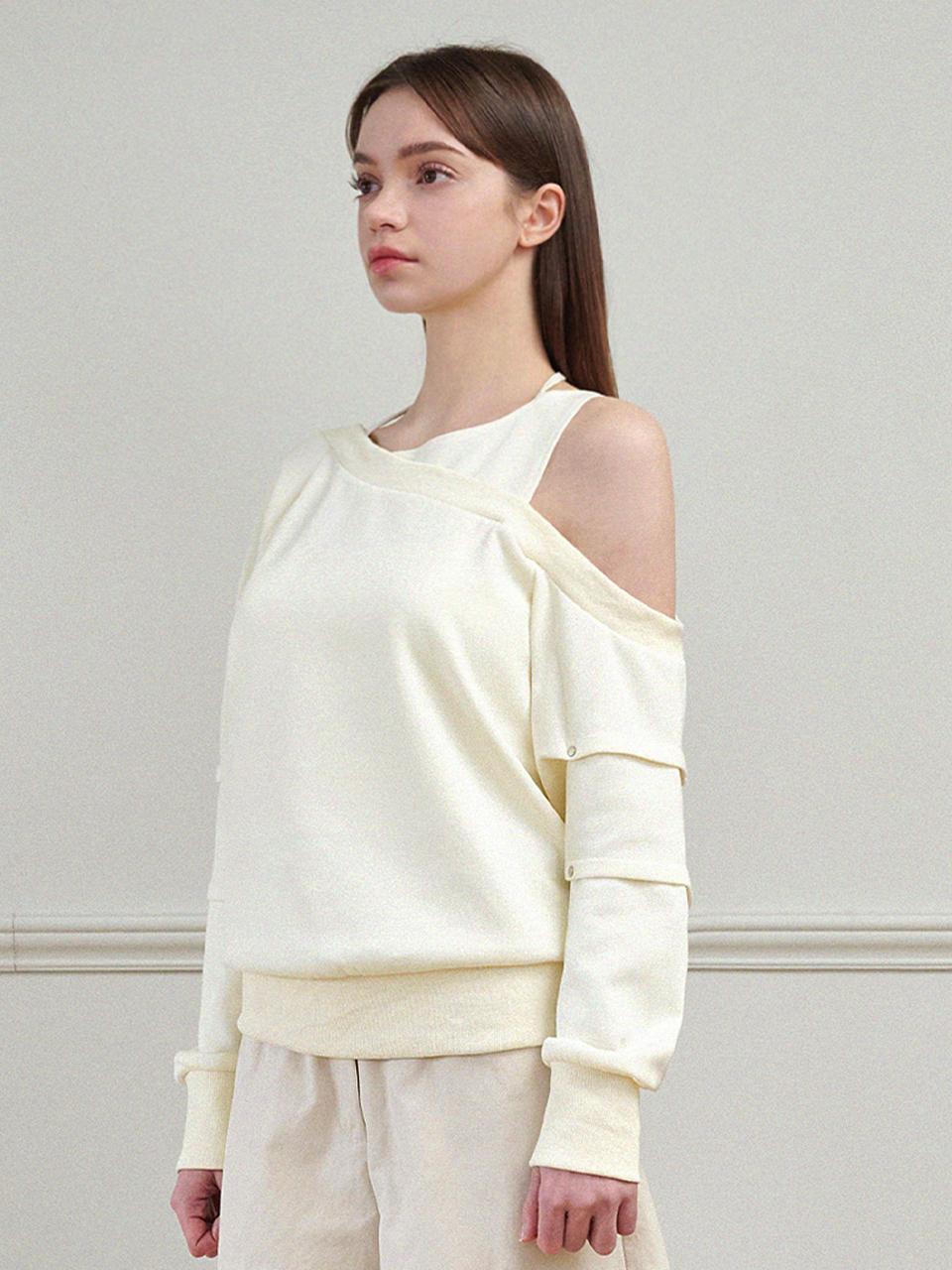 MICANE Strap Off-shoulder Pintuck Sweatshirt