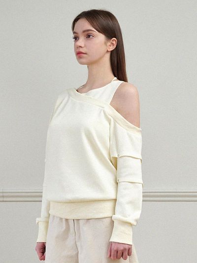 MICANE Strap Off-shoulder Pintuck Sweatshirt