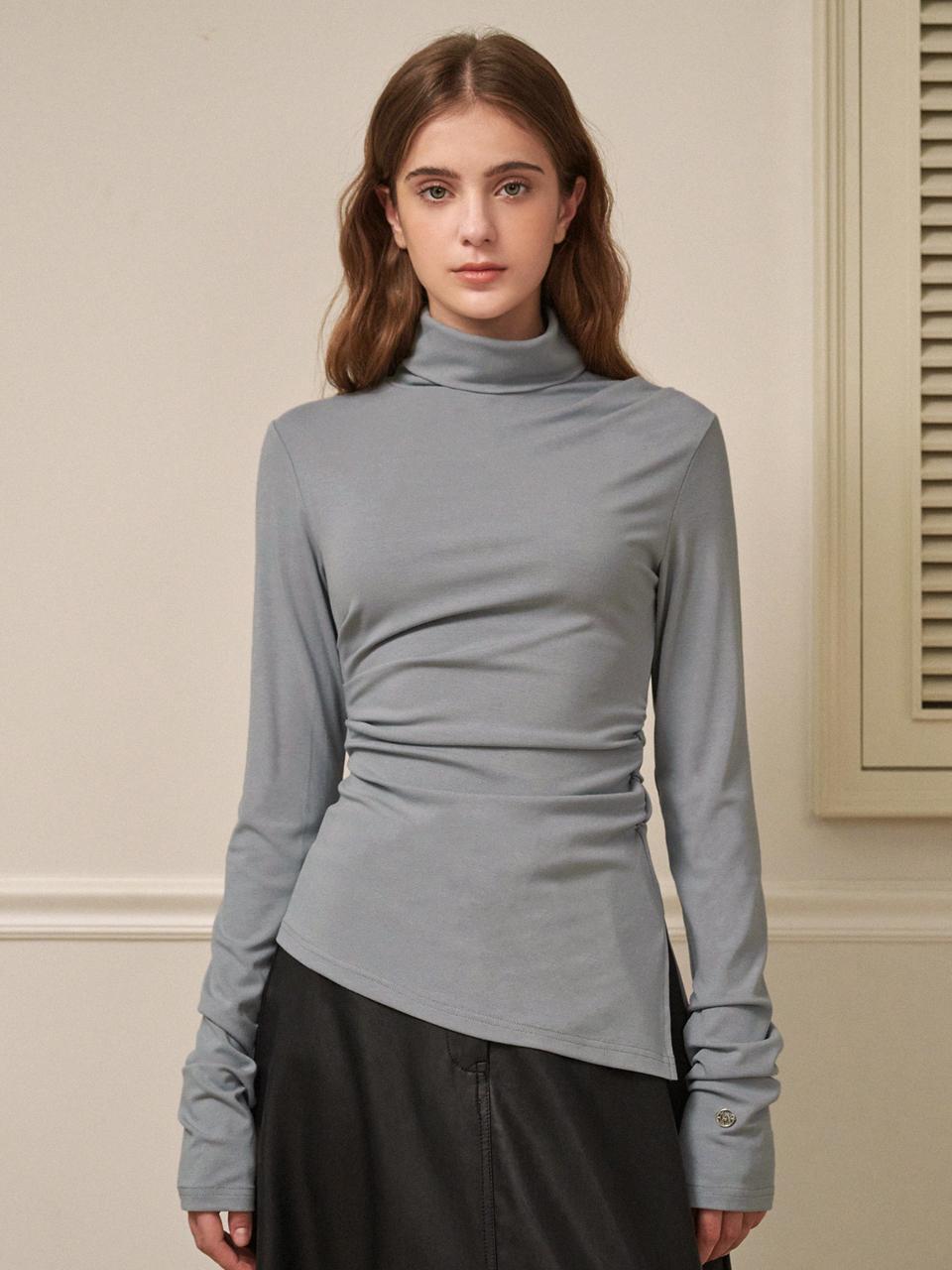 MICANE Wave-Line Turtleneck Tee