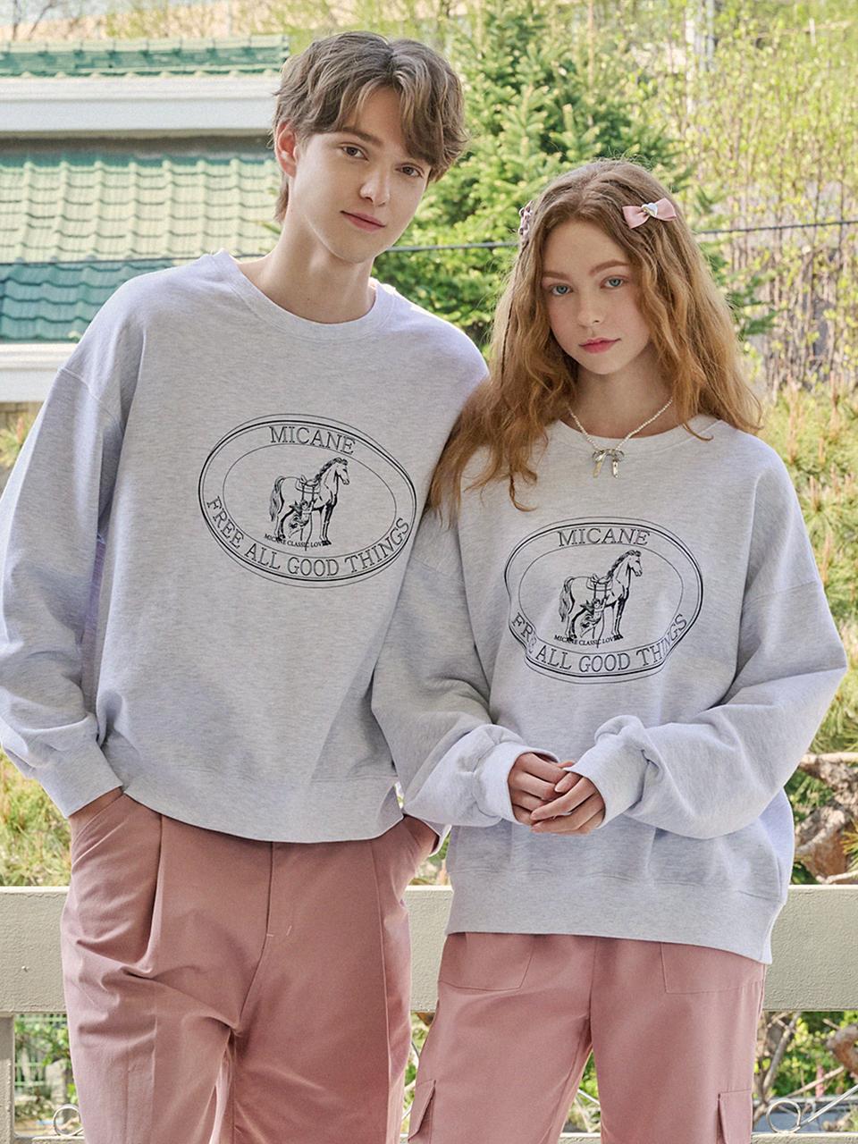 MICANE Wood Holes Oversized Sweatshirt