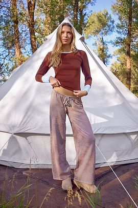 Midnight Lunch Midnight Lunch Josie Lounge Pant in Cabin Sky, Women's at Urban Outfitters