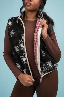 Midnight Lunch Midnight Lunch Montana Vest Jacket in Black Floral, Women's at Urban Outfitters