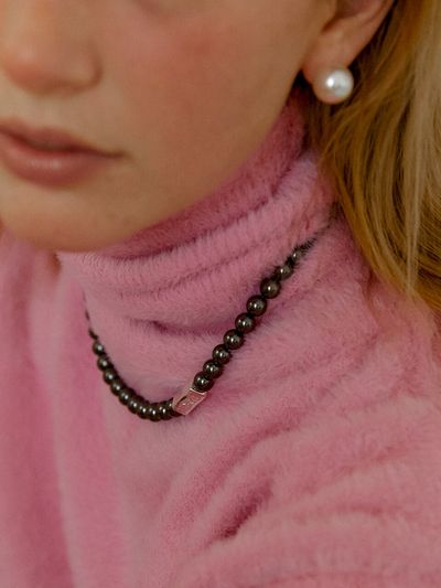 MIDNIGHT MOMENT Black Pearl Brick Necklace