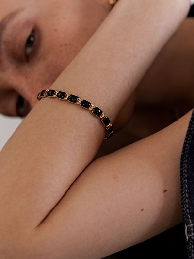 MIDNIGHT MOMENT Black Square Chain Bracelet - Gold