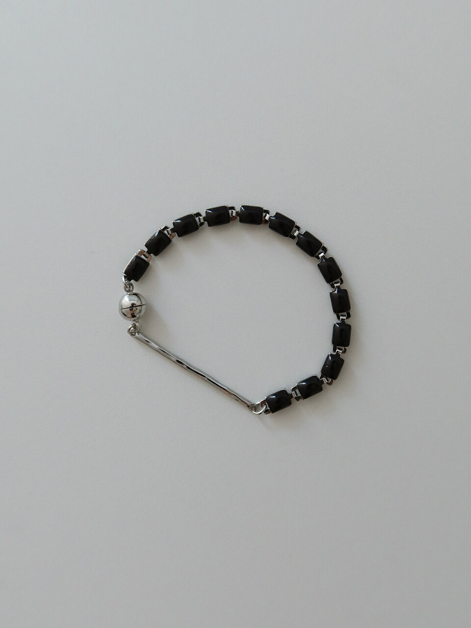 MIDNIGHT MOMENT Black Square Chain Bracelet - Silver