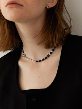 MIDNIGHT MOMENT Black Square Chain Necklace - Silver