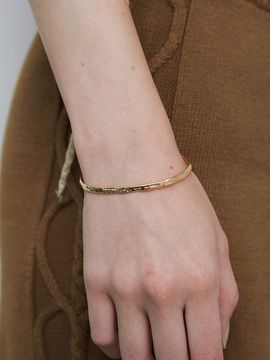 MIDNIGHT MOMENT Bumpy Bangle _ Gold