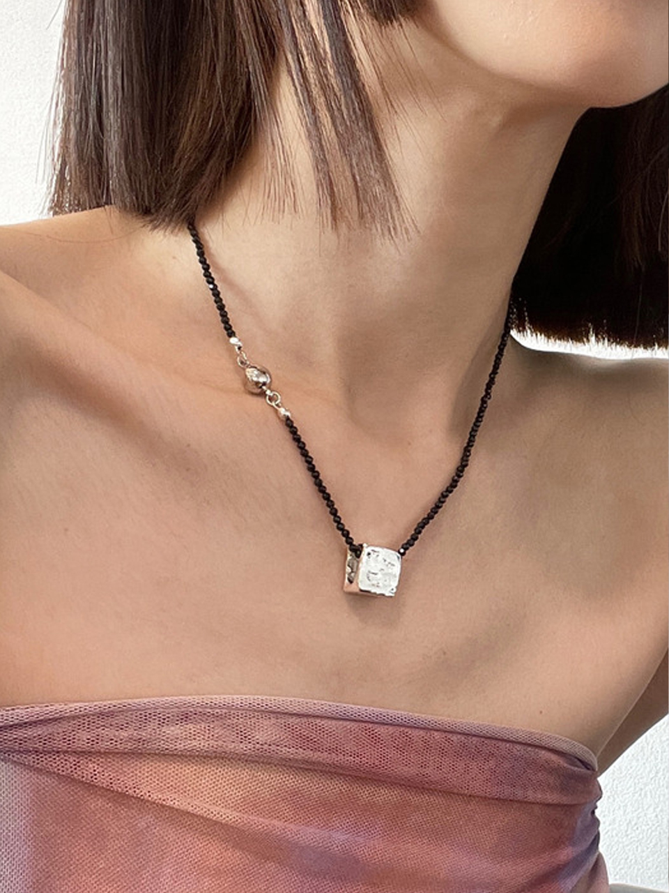 MIDNIGHT MOMENT Magnet Square Jade necklace_3Colors