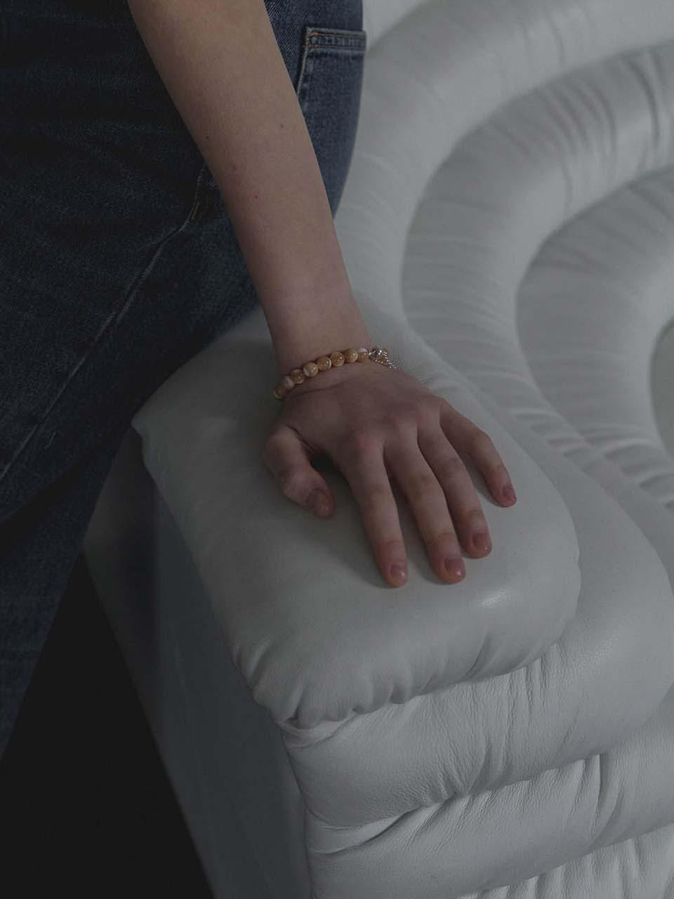 MIDNIGHT MOMENT Nacre Bracelet