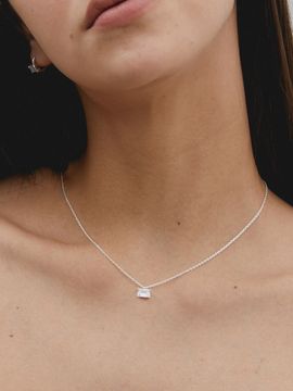 MIDNIGHT MOMENT Square Necklace_White