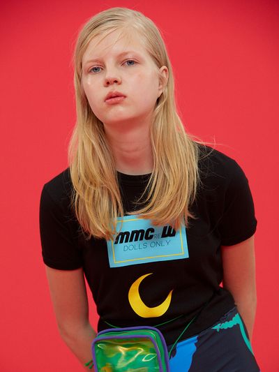 mimicAWE Dolls Only Moon Print Crop T-shirt (Black)