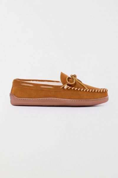 Minnetonka Minnetonka Suede Hardsole Moccasin Slipper in Brown, Men's at Urban Outfitters